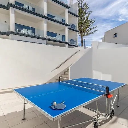 Correeira Luxury Residence T2 B - Albufeira, Pools, Wifi, Bbq, Beach شقة